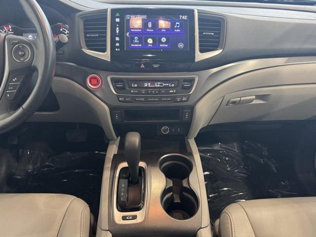 used 2016 Honda Pilot car, priced at $17,995