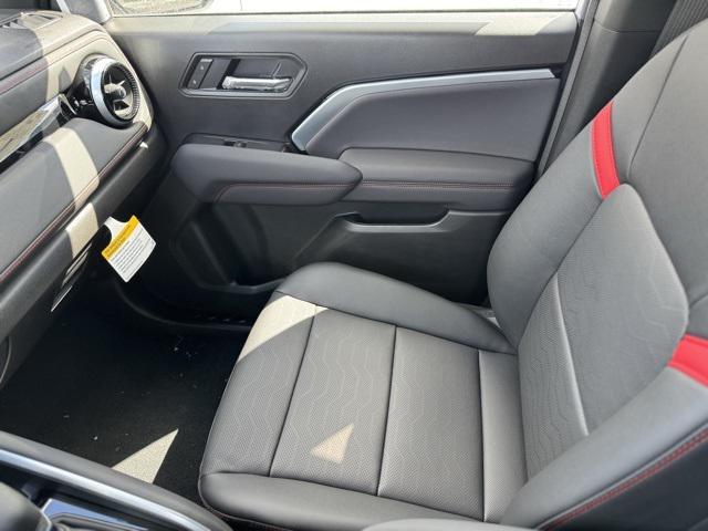 new 2025 Chevrolet Colorado car, priced at $46,165