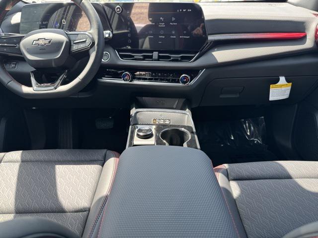 new 2026 Chevrolet Equinox car, priced at $35,890