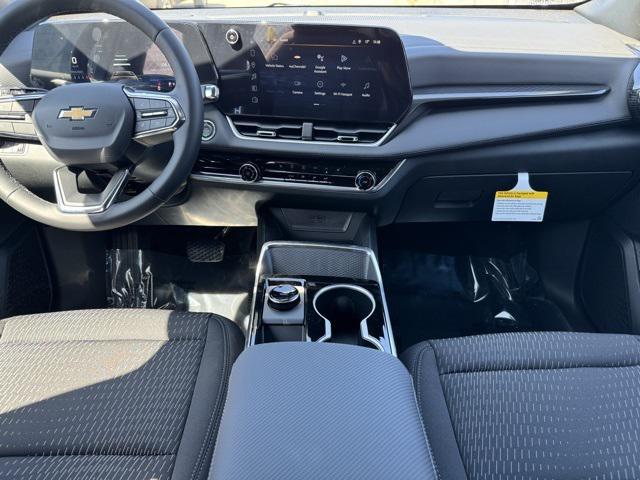 new 2026 Chevrolet Equinox car, priced at $31,995