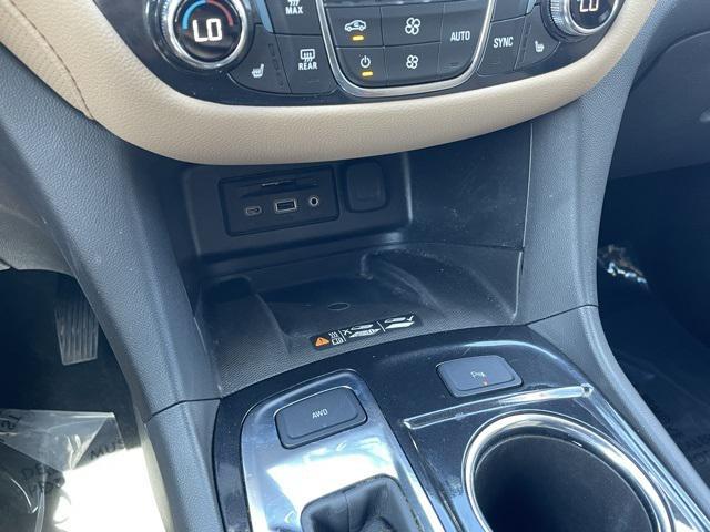 used 2022 Chevrolet Equinox car, priced at $24,899