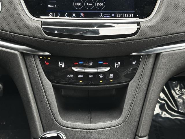new 2025 Cadillac XT5 car, priced at $59,190