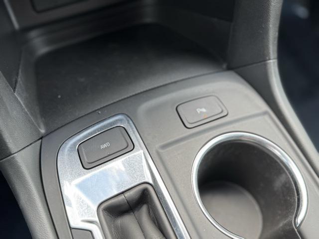 used 2022 Chevrolet Equinox car, priced at $22,875