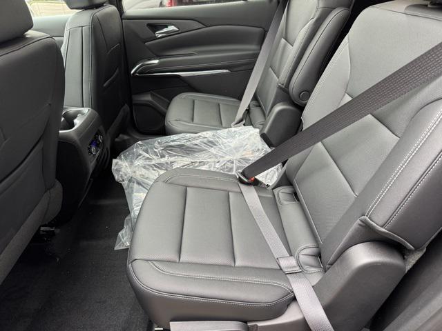 new 2025 Chevrolet Traverse car, priced at $48,190