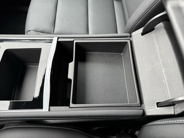 new 2025 Chevrolet Traverse car, priced at $48,190