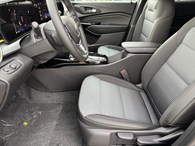 new 2025 Chevrolet Trax car, priced at $25,485