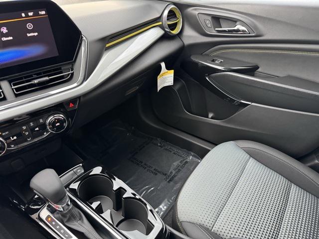 new 2025 Chevrolet Trax car, priced at $25,485