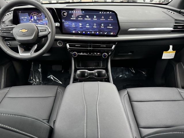 new 2025 Chevrolet Traverse car