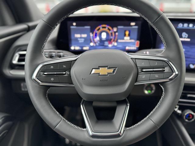 new 2025 Chevrolet Traverse car