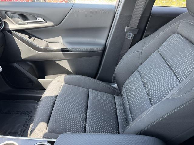 new 2026 Chevrolet Equinox car, priced at $31,995