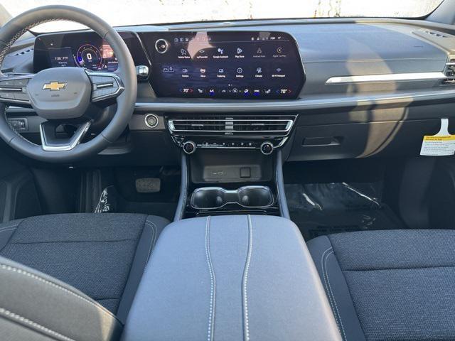 new 2025 Chevrolet Traverse car