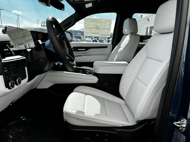 new 2025 Chevrolet Suburban car, priced at $77,499