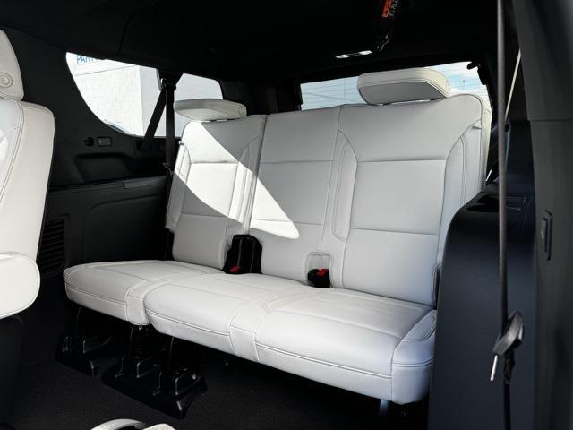 new 2025 Chevrolet Suburban car, priced at $77,499