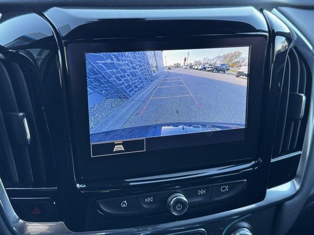 used 2023 Chevrolet Traverse car, priced at $32,995