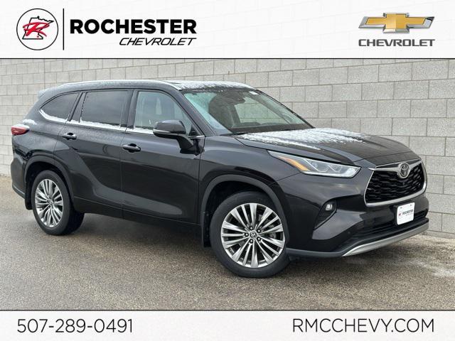 used 2020 Toyota Highlander car, priced at $33,997