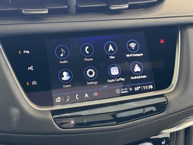 new 2025 Cadillac XT5 car