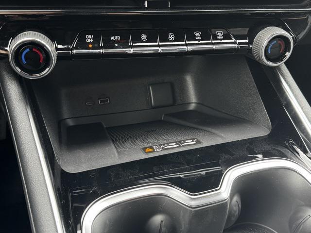 new 2026 Chevrolet Traverse car, priced at $51,020