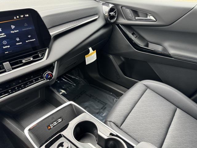 new 2026 Chevrolet Equinox car, priced at $33,045