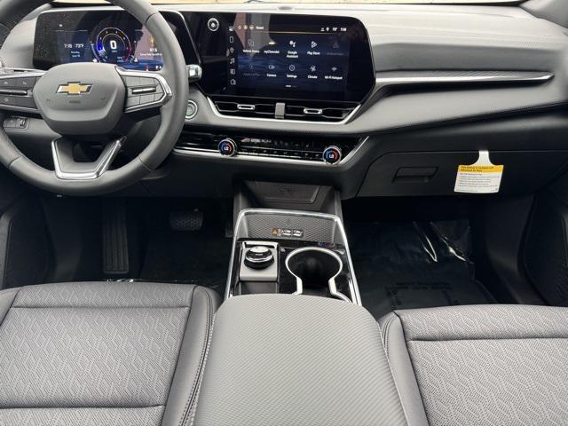 new 2026 Chevrolet Equinox car, priced at $33,045