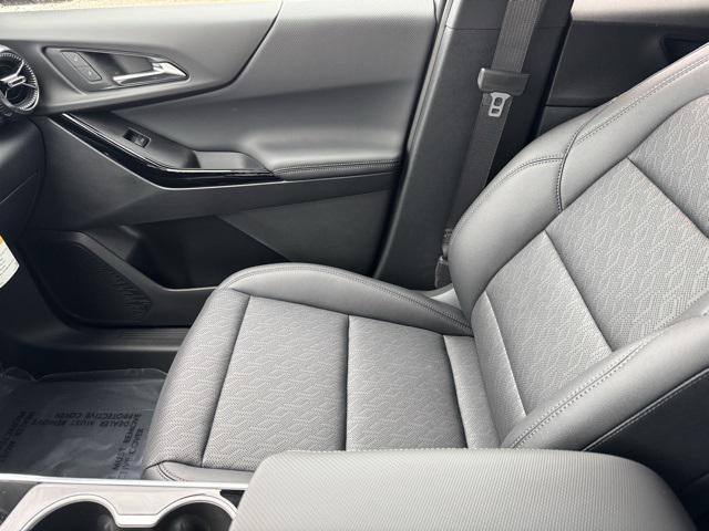 new 2026 Chevrolet Equinox car, priced at $33,045