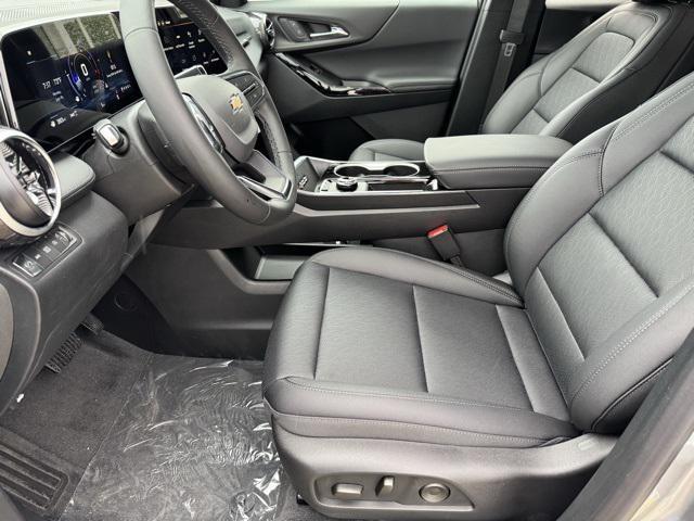 new 2026 Chevrolet Equinox car, priced at $33,045