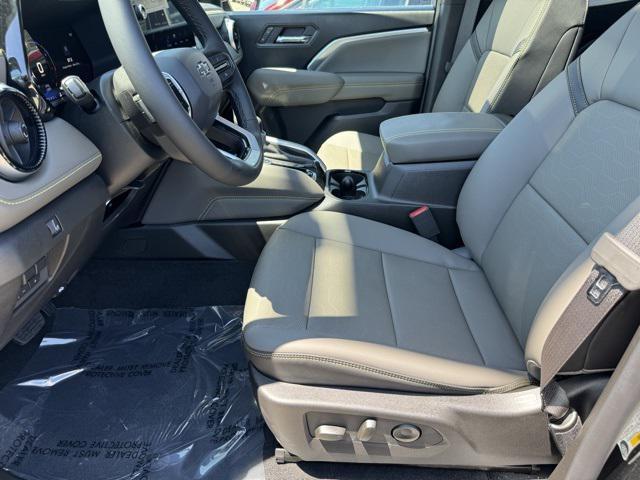 new 2025 Chevrolet Colorado car, priced at $51,370