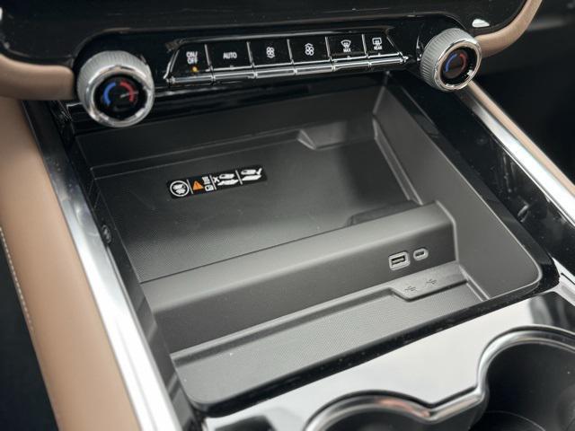 new 2025 Chevrolet Suburban car, priced at $92,580