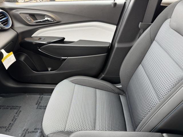 new 2025 Chevrolet Trax car, priced at $25,485