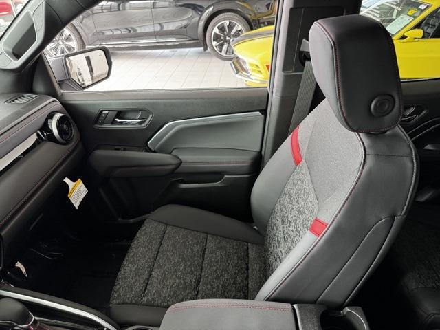 new 2025 Chevrolet Colorado car, priced at $44,870