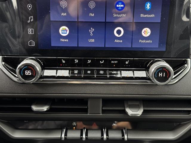new 2025 Chevrolet Colorado car, priced at $44,665