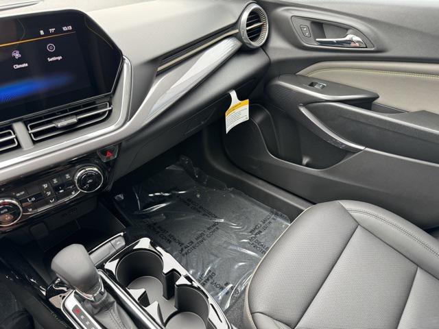 new 2025 Chevrolet Trax car, priced at $25,895