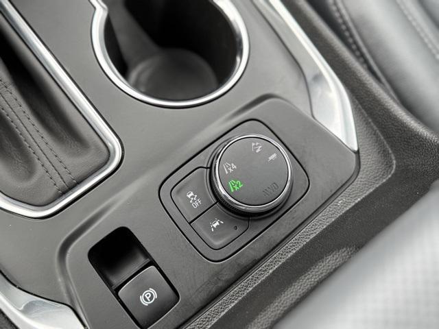 used 2020 Chevrolet Traverse car, priced at $28,999