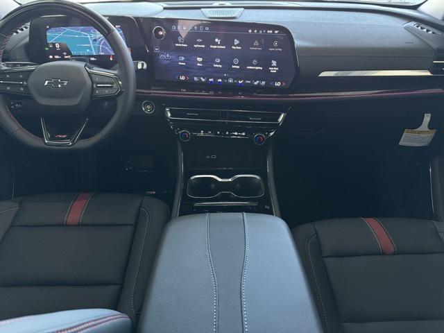 new 2025 Chevrolet Traverse car