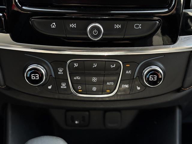 used 2021 Chevrolet Traverse car, priced at $25,990