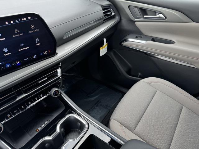 new 2026 Chevrolet Traverse car, priced at $45,415