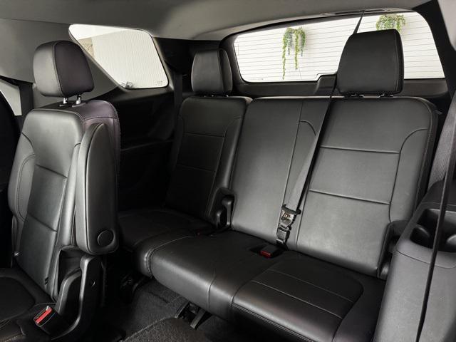 used 2021 Chevrolet Traverse car, priced at $30,590