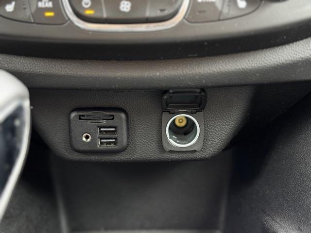 used 2021 Chevrolet Traverse car, priced at $30,590
