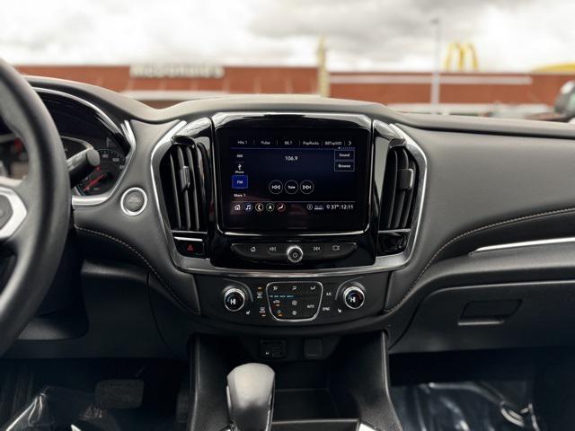 used 2021 Chevrolet Traverse car, priced at $30,590