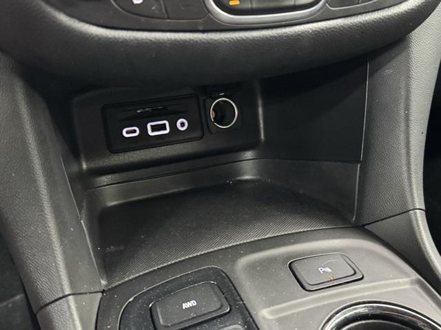used 2023 Chevrolet Equinox car, priced at $27,690