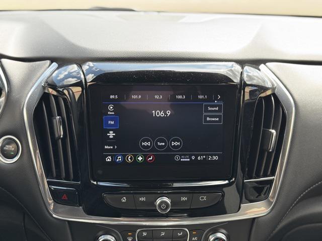 used 2022 Chevrolet Traverse car, priced at $33,995