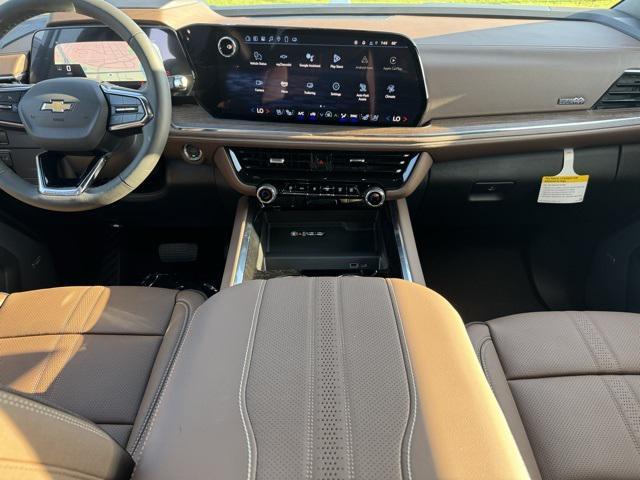 new 2025 Chevrolet Suburban car, priced at $2,172,375