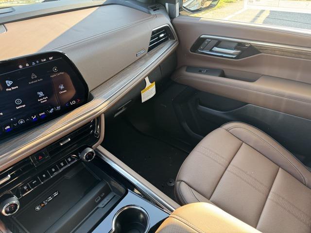 new 2025 Chevrolet Suburban car, priced at $2,172,375