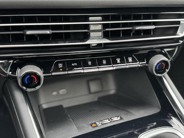 new 2025 Chevrolet Traverse car, priced at $58,795