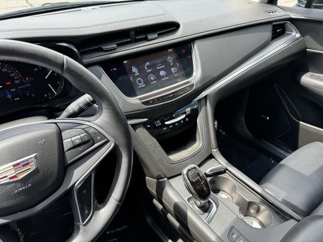 used 2017 Cadillac XT5 car, priced at $17,995