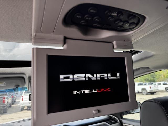 used 2018 GMC Yukon car, priced at $28,995