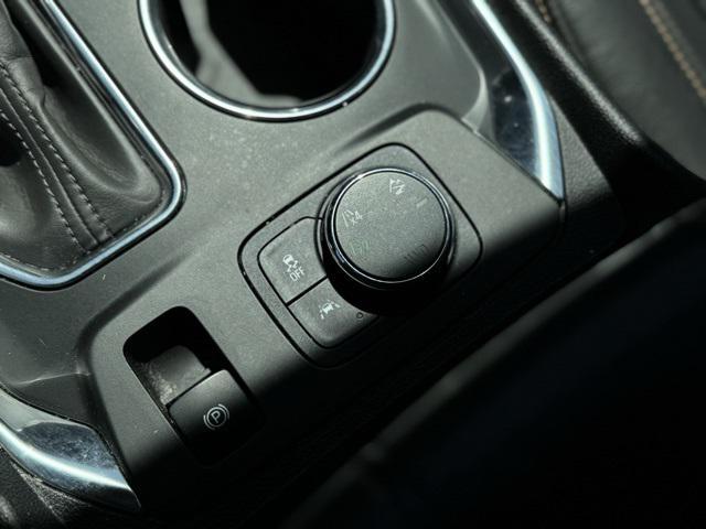 used 2021 Chevrolet Traverse car, priced at $32,490