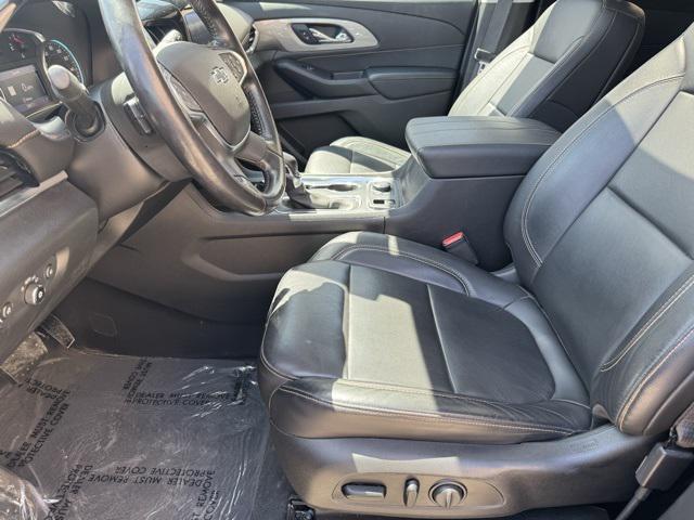 used 2021 Chevrolet Traverse car, priced at $32,490