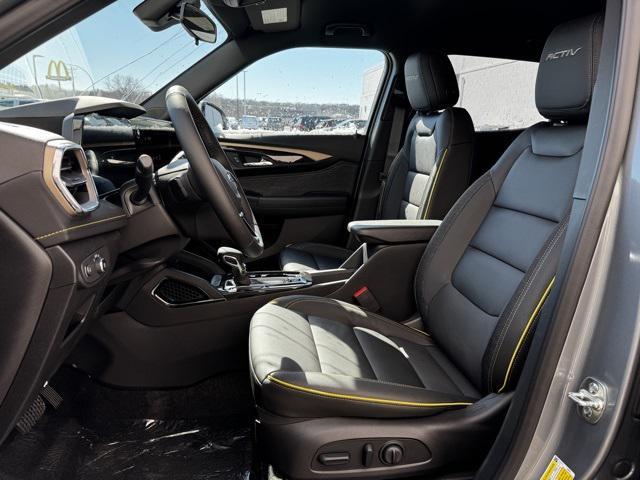 new 2025 Chevrolet TrailBlazer car, priced at $27,390