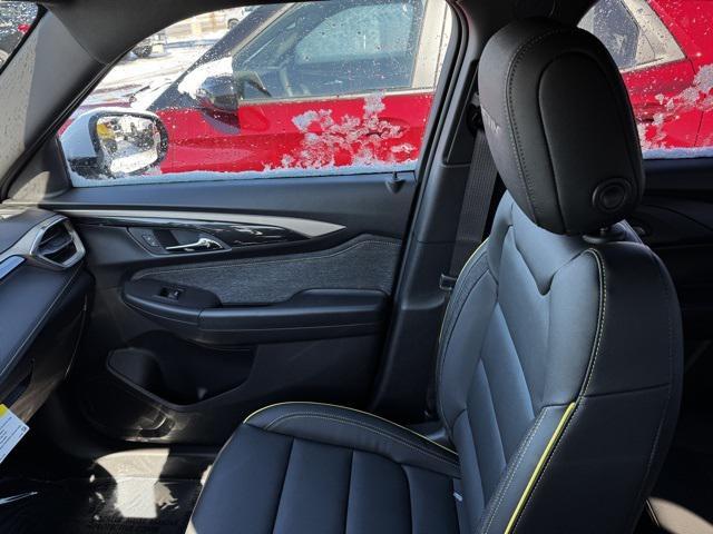 new 2025 Chevrolet TrailBlazer car, priced at $27,390