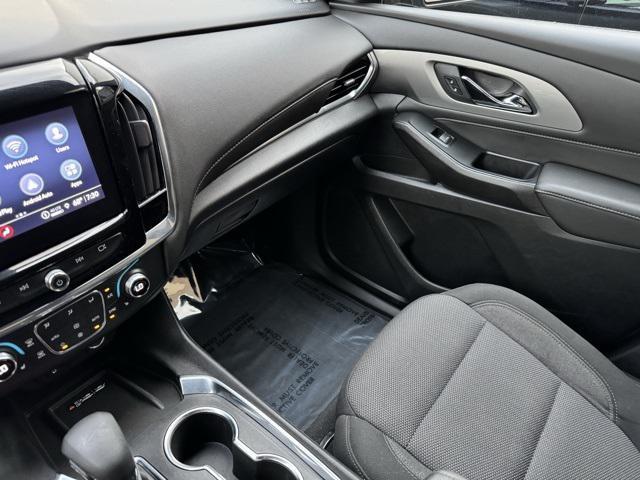 used 2022 Chevrolet Traverse car, priced at $32,997